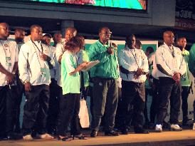 Nigerian soccer players meet people of Hiratsuka